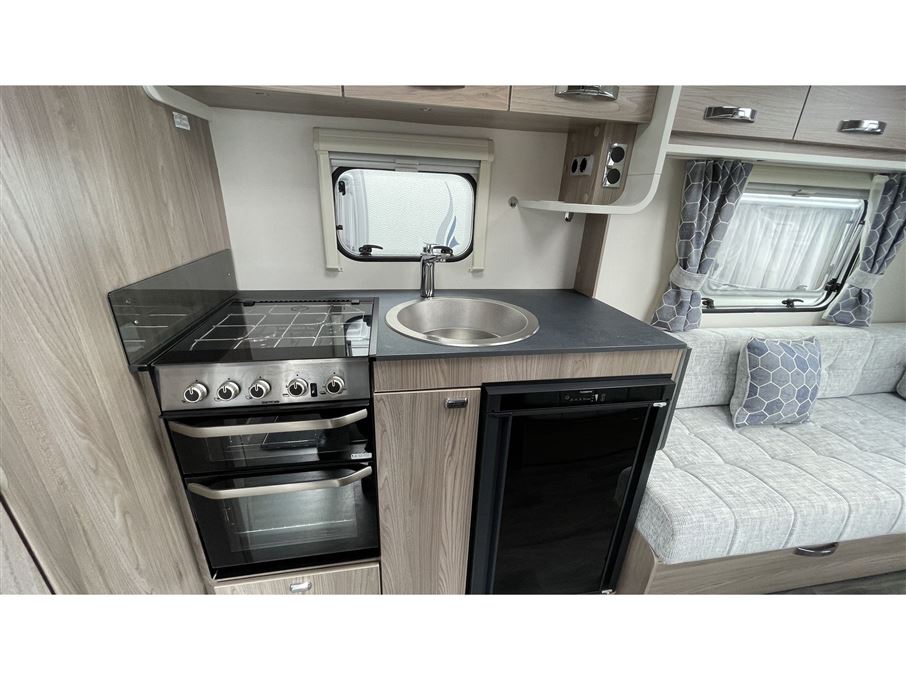 Sprite Mondial 420 SE